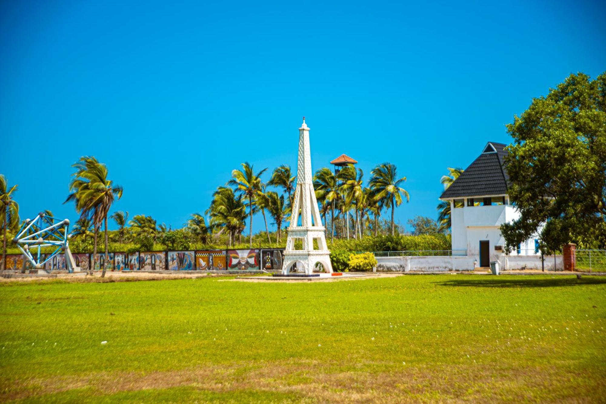 Hotel Sarakawa Lomé Exteriér fotografie